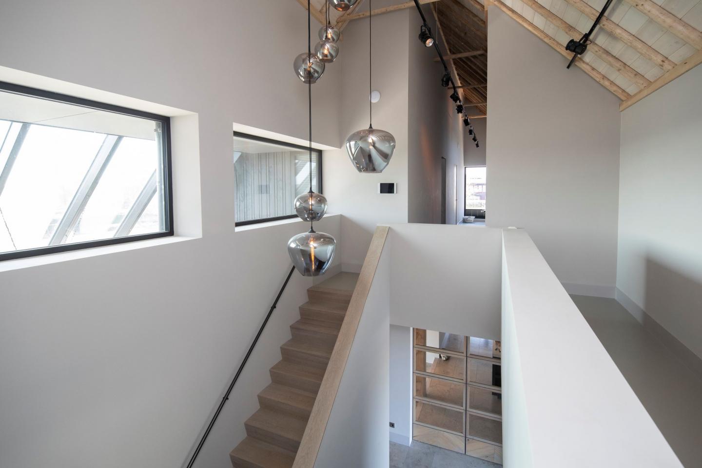 Overloop van moderne villa